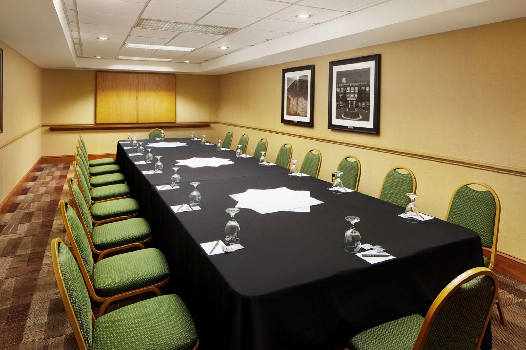 Embassy Suites By Hilton Greensboro Airport Luaran gambar